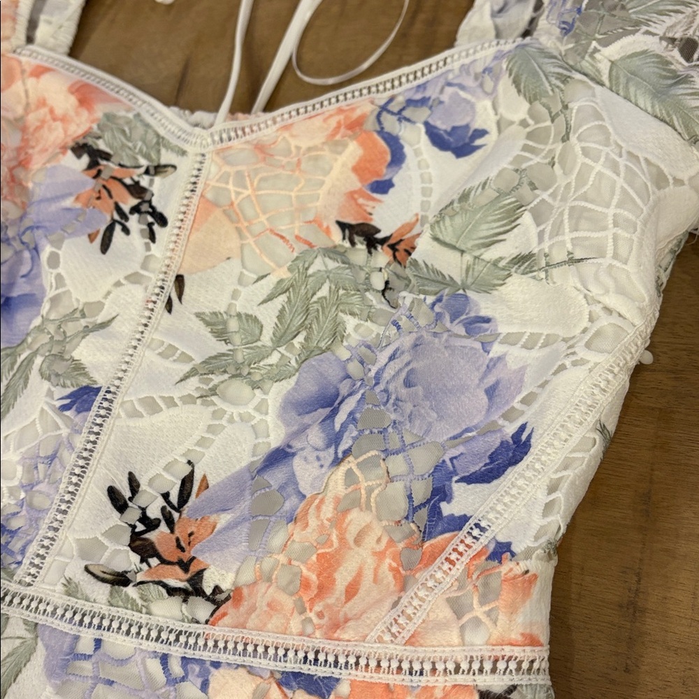 STUNNING Lucy Paris Floral Elaine Floral Dress Wedding Brunch Medium NWT - Picture 6 of 10